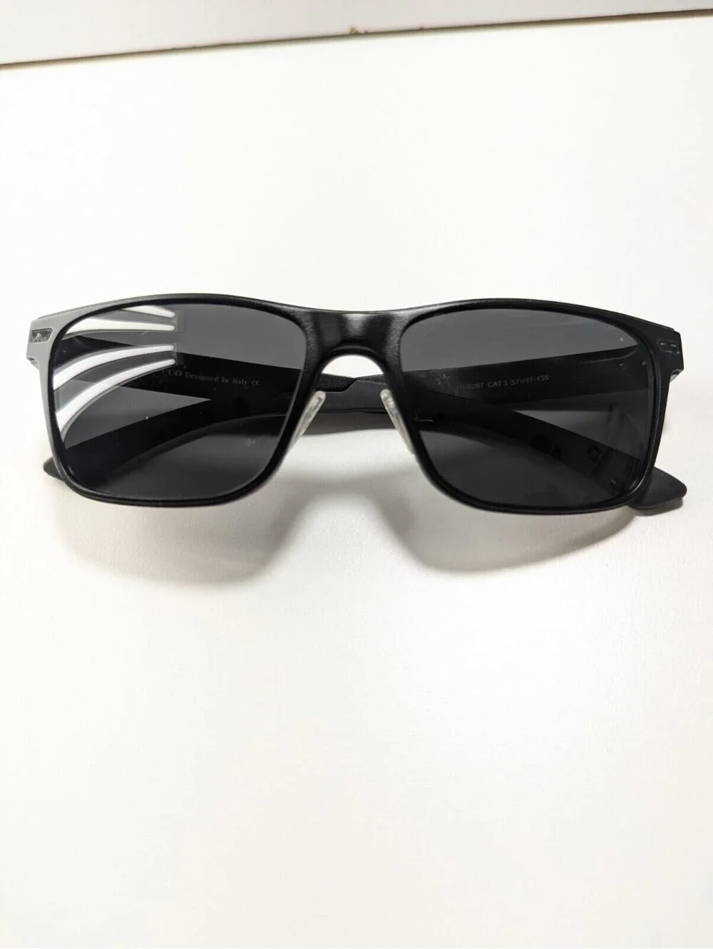 DUCO DC8207 CAT.3 Men's Carbon Fiber Temple Polarized Classic Black Sunglasses